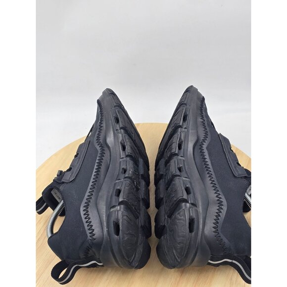 On Running Black Athletic Shoes - Picture 6 of 8